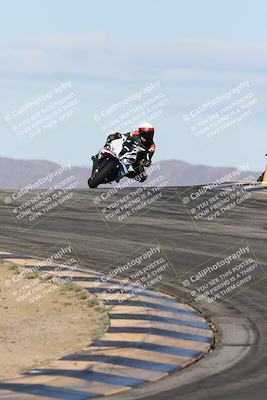 media/Nov-16-2025-Race Pace (Sun) [[8c5fa54630]]/Verified Riders/1-Turns 9 and 10 (925am)/